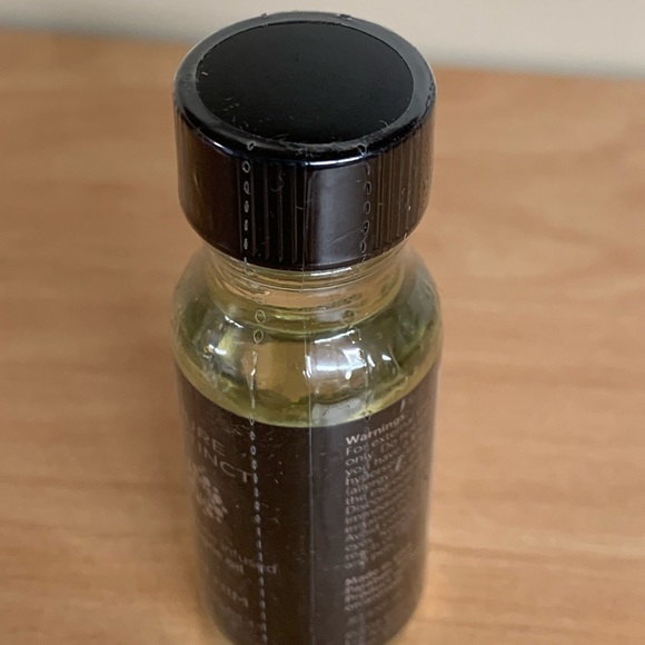 Pheromone OIl for Him/Men with touch point applicator - Picture 2 of 3